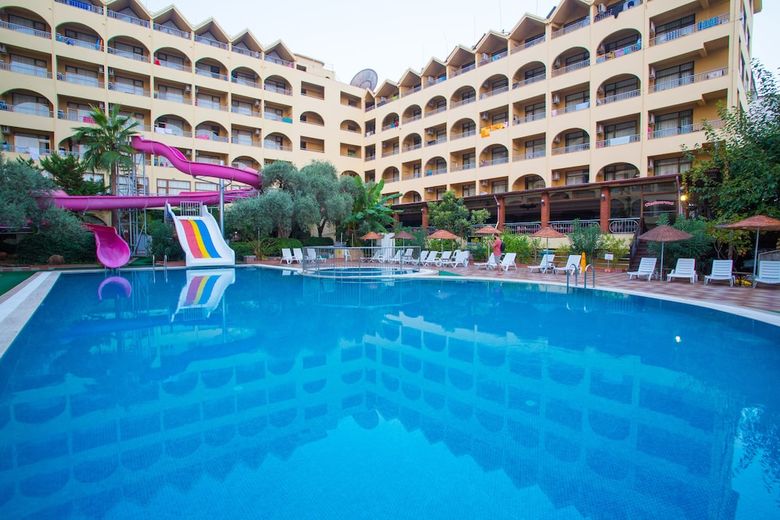 Hotel Golmar Beach