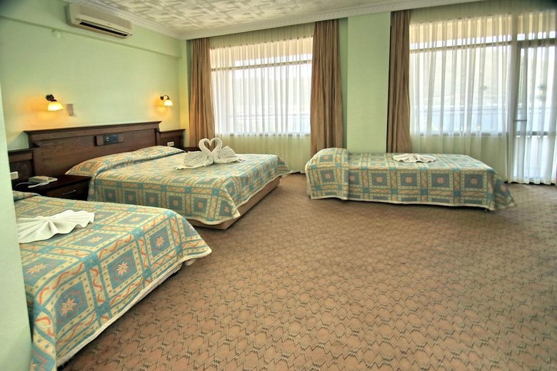 Hotel Golmar Beach