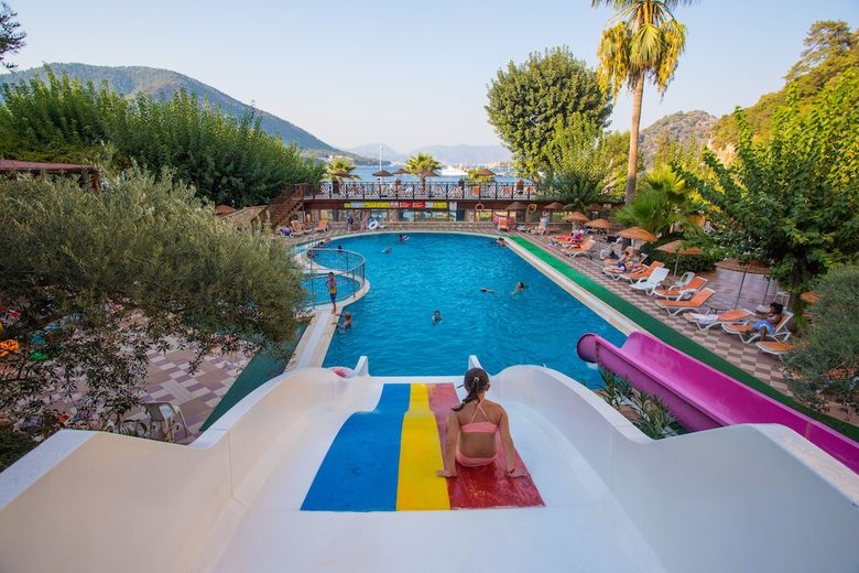 Hotel Golmar Beach