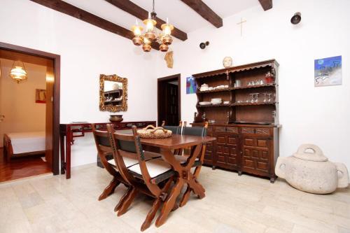 Holiday Home Zrnovska Banja 9232