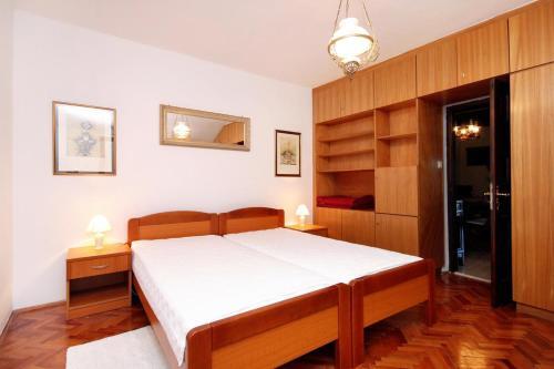 Holiday Home Zrnovska Banja 9232