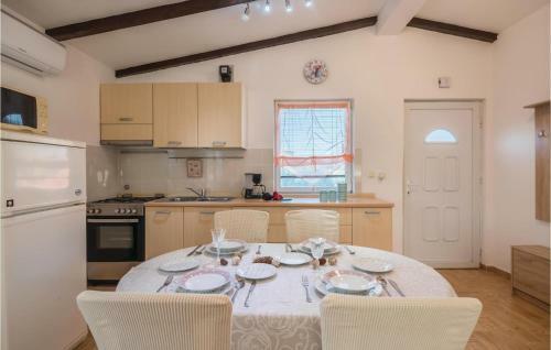 One-bedroom Holiday Home In Marcana