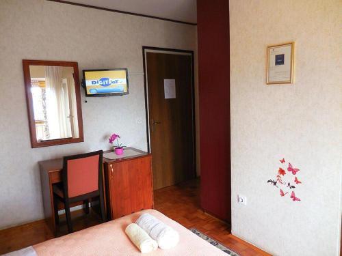 Hostal Rooms With A Parking Space Lovran (opatija) - 2302