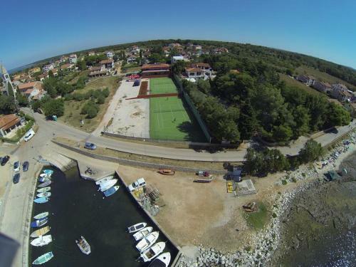 Apartamento Guesthouse Lovrecica (4245)