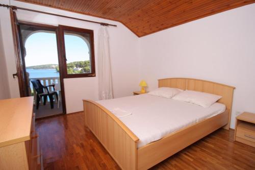 Apartment Lumbarda 9236b