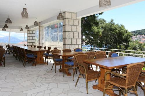 Apartment Lumbarda 9305b