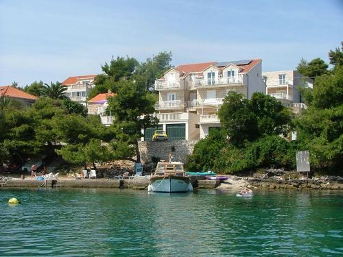 Apartment Lumbarda 13626a