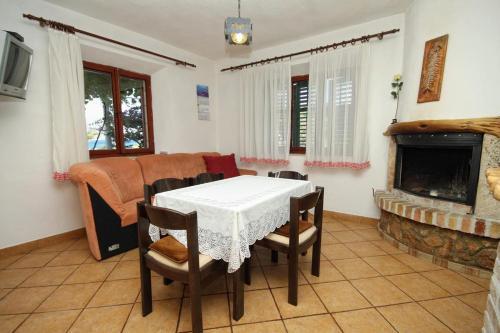 Apartment Lumbarda 4437a