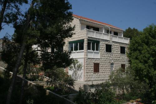 Apartment Lumbarda 177b