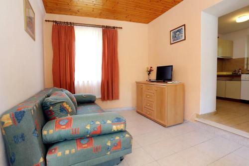 Apartment Lumbarda 156b