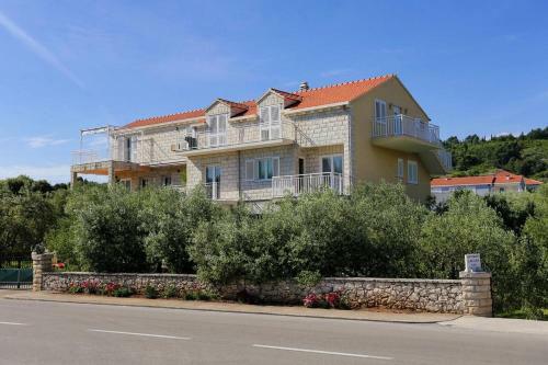 Apartment Lumbarda 4393c