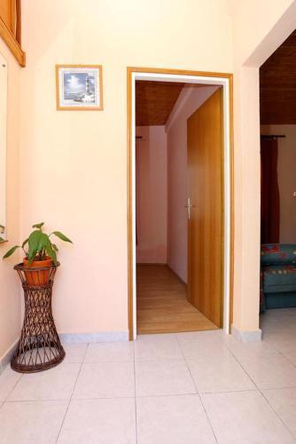 Apartments With A Parking Space Lumbarda (korcula) - 156