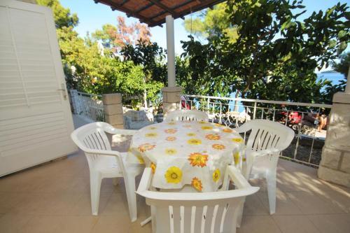 Apartment Lumbarda 9236a