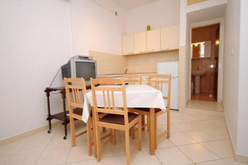 Apartment Lumbarda 9236a
