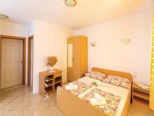 0-bedroom Apartment In Makarska