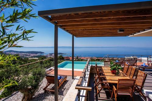 Villa Ctvb105/ - Modern Holiday Home With Private Pool