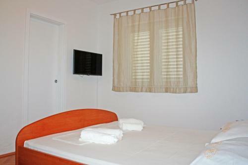 Hostal Bougainvillea Apartments