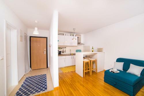 Studio Apartment Blue Sun