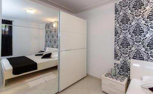 Apartments In Malinska/insel Krk 13213