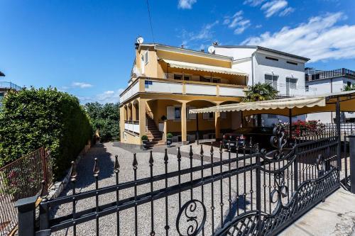 Apartments In Malinska/insel Krk 13213
