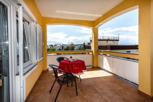 Apartments In Malinska/insel Krk 13213
