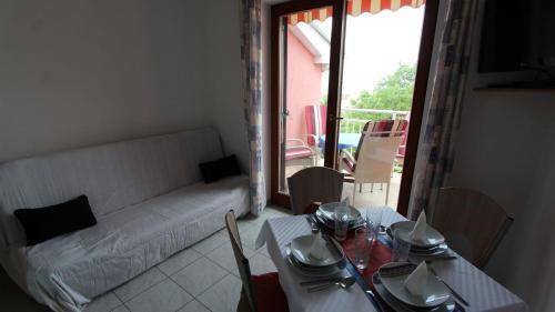Apartment In Malinska/insel Krk 35483