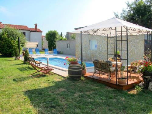 Holiday Home Haus Pinezici (rca151)