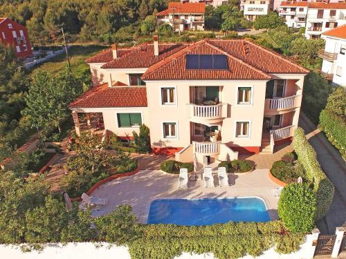 Apartment Skro�e.1