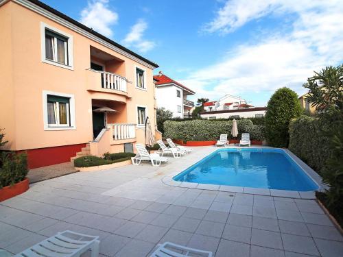 Apartment Skro�e.1