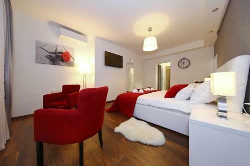 Hostal Lipotica Luxury Accommodation