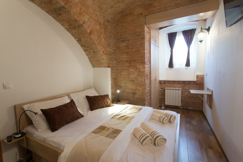 Hostal Guesthouse Bed 4 You