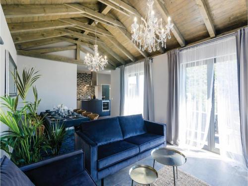 Four-bedroom Holiday Home In Zaton