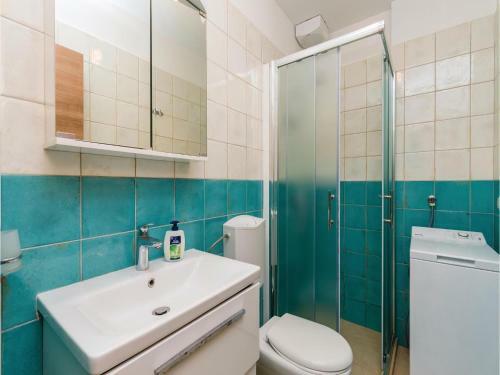 Three-bedroom Holiday Home In Zaton Mali