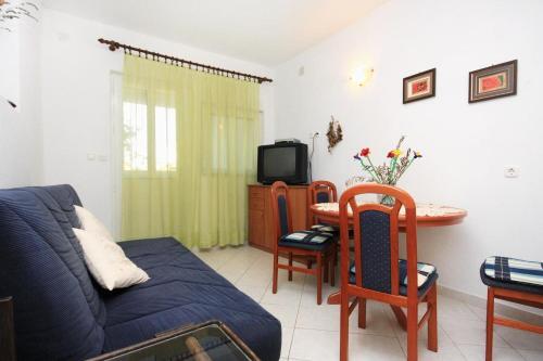 Apartment Sukosan 5777a