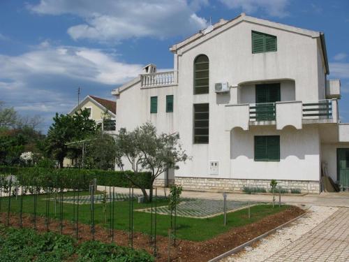 Apartments With A Parking Space Sukosan (zadar) - 14742