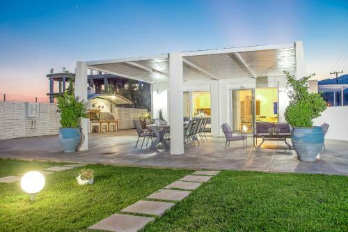 Villa White Passion