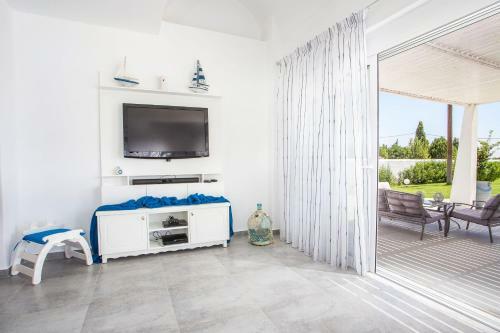 Villa White Passion