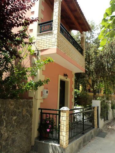 Maistralis House
