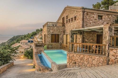 Agios Nikitas Villa Sleeps 7 Pool Air Con Wifi