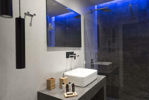 Calme Suites Mani