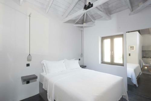 Calme Suites Mani