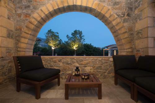 Calme Suites Mani