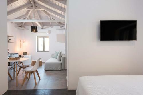 Calme Suites Mani