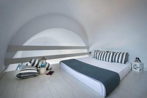 Apanemo Hotel & Suites