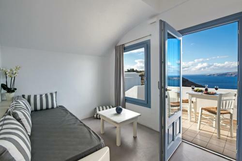 Apanemo Hotel & Suites