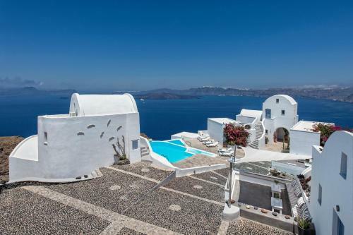 Apanemo Hotel & Suites