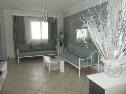 Iris Apartments
