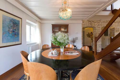 Tenedos Apartment