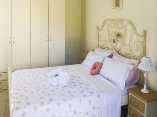 Four-bedroom Holiday Home In Diakopto