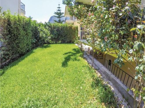 Four-bedroom Holiday Home In Diakopto